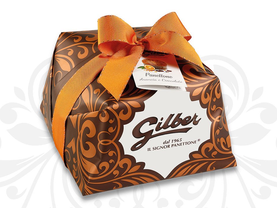 Incartati i tradizionali Panettoni Torino